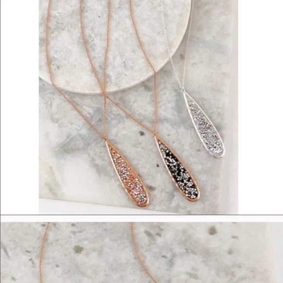 Black Necklace and Earrings Set - Picture 4 of 4